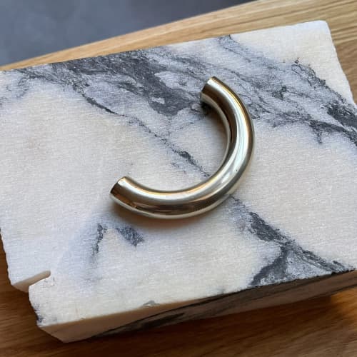 CERCLE Pull Thin | Hardware by Maha Alavi Studio. Item made of bronze works with minimalism & contemporary style