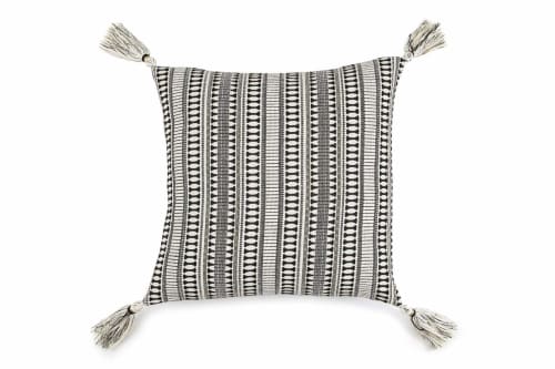 Etoie Accent Pillow | Cushion in Pillows by Casa Amarosa. Item made of fabric