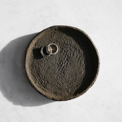 Medium Round Tray in Earth Brown Concrete | Decorative Tray in Decorative Objects by Carolyn Powers Designs. Item composed of concrete in minimalism or contemporary style