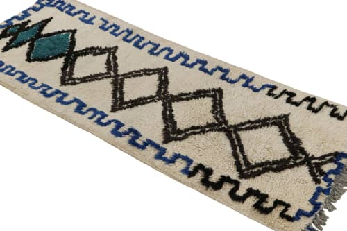 1950s Azilal Moroccan rug in White with Blue-Black Patterns | Area Rug in Rugs by Rug and Kilim