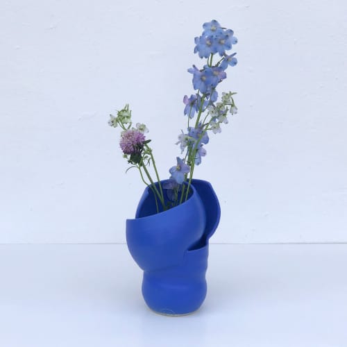 Helix Vase 8 | Vases & Vessels by niho Ceramics. Item made of stoneware compatible with minimalism and contemporary style