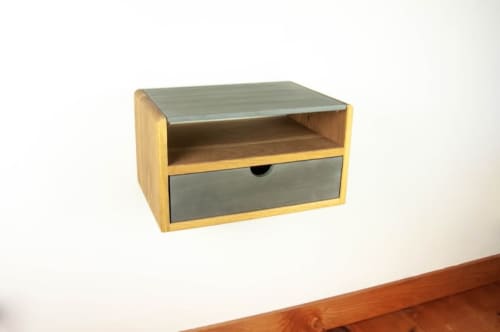Aby Cloud White Dark Grey | Floating Table in Tables by Curly Woods. Item made of oak wood & concrete compatible with modern style