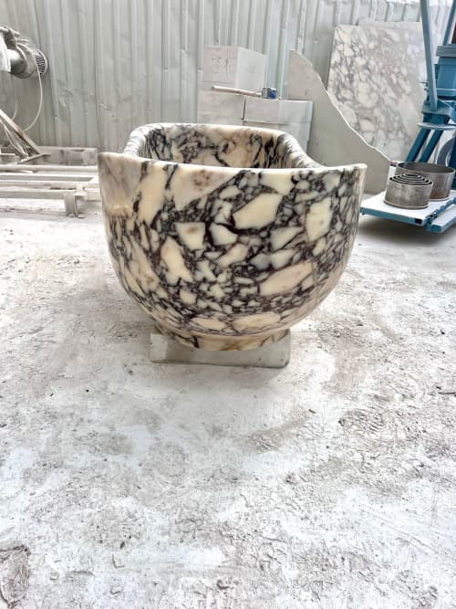 Calacatta Viola Marble Handmade Tub, Fully Customizable | Water Fixtures by AEGEAN MARBLE ARTISAN ATELIER