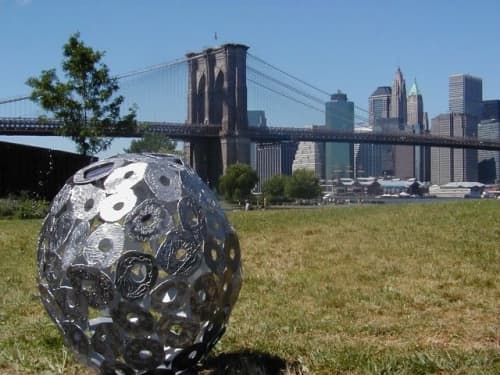 Starlight Trio | Public Sculptures by Thea Lanzisero | Brooklyn Bridge in New York. Item composed of steel