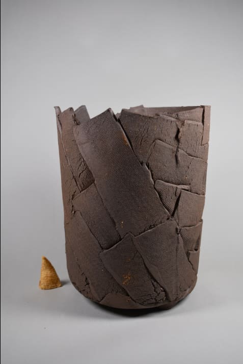 CH4.5–3b | Vase in Vases & Vessels by COM WORK STUDIO