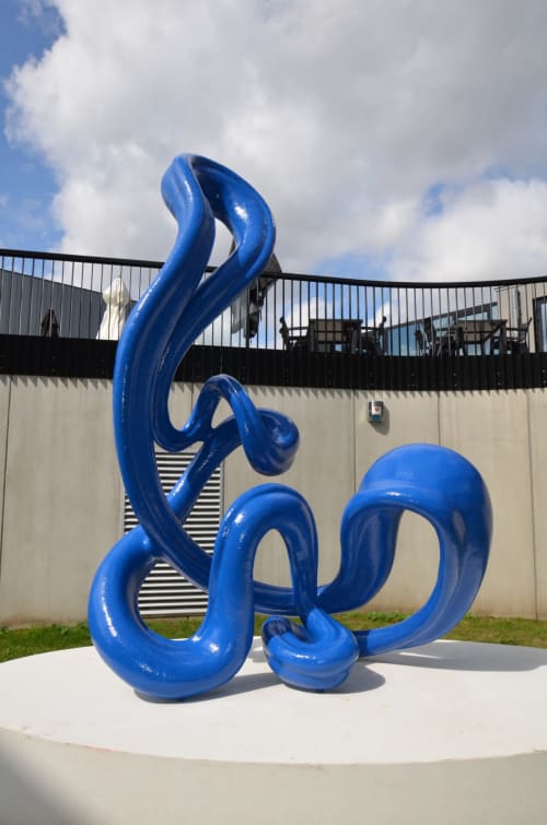 Rednoyer | Sculptures by STUDIO NICK ERVINCK | Vrije Universiteit Brussel in Ixelles. Item composed of synthetic