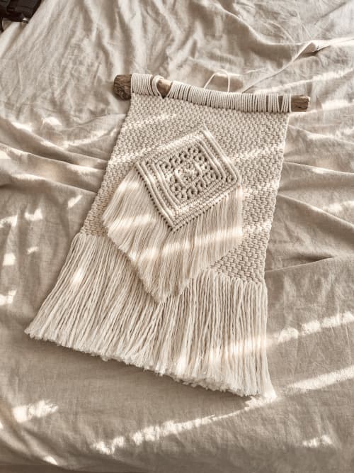DIAMANTE | Contemporary Macrame Wall Hanging | Wall Hangings by Ana Salazar Atelier