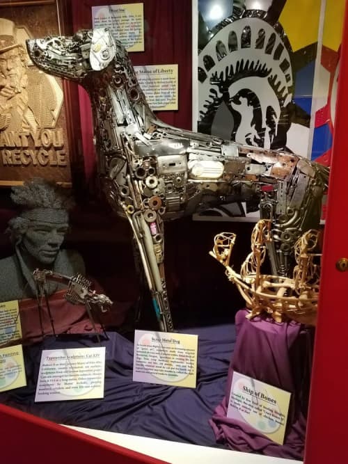 Ripley's Scrap Metal Dog | Sculptures by Brian Mock | Ripley's Believe It or Not! in Atlantic City. Item made of metal