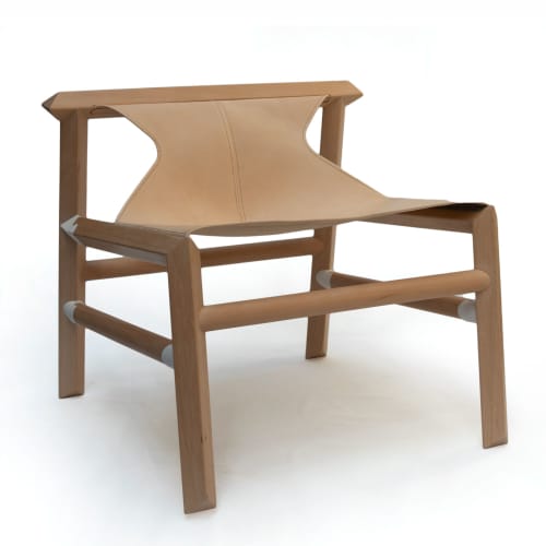 Lounge Chair 1907 | Chairs by Espina Corona | São Paulo in São Paulo. Item composed of wood & leather