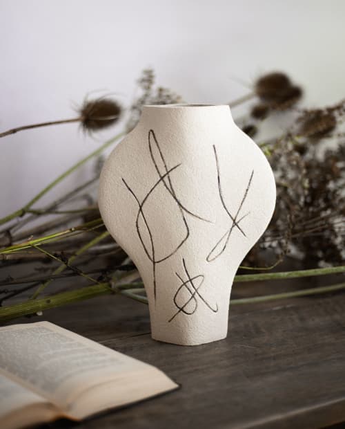 Ceramic Vase ‘Dal - Lines’ | Vases & Vessels by INI CERAMIQUE