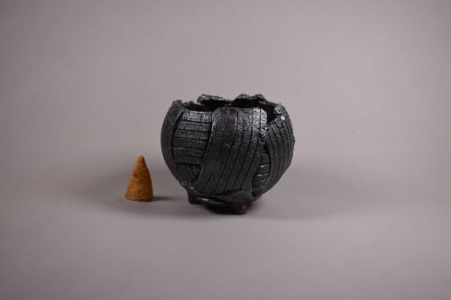 CO-11g | Planter in Vases & Vessels by COM WORK STUDIO