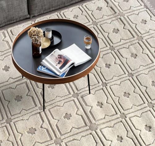 HANDKNOTTED Grey/Ivory Wool Rug 160x230 cm | Area Rug in Rugs by Selligram. Item composed of wool in contemporary or mediterranean style