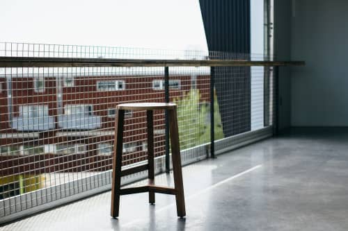 Tercet Bar Stool | Chairs by Housefish. Item made of maple wood