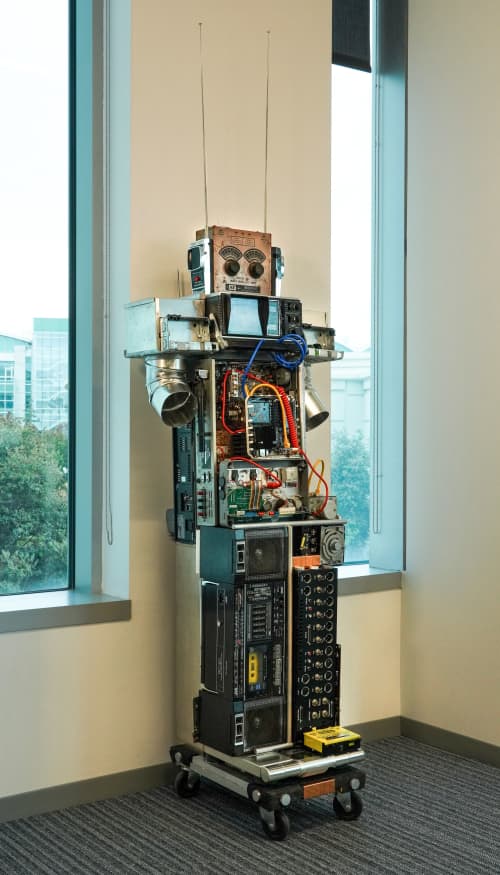 "Forest the Robot" | Sculptures by ANTLRE - Hannah Sitzer | Google RWC SEA6 in Redwood City. Item composed of metal and synthetic