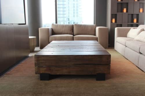 Reclaimed Wood Coffee Table Designs for your Living Room
