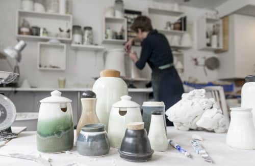 Ninna Gøtzsche - Formuleret keramik - Cups and Interior Design