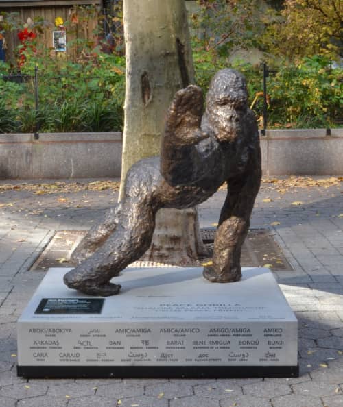 Noa Bornstein - Public Sculptures and Public Art