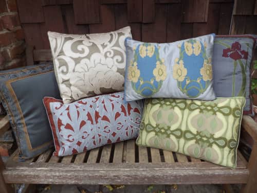 APPLIQUE ARTISTRY - Pillows and Rugs & Textiles