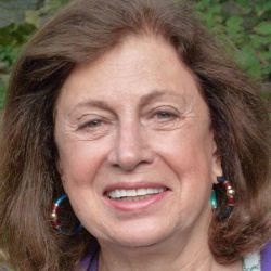 Carole Eisner