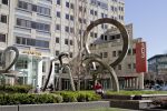 The Kilroy Three | Public Sculptures by Jon Krawcyzk | 303 Second Street Plaza in San Francisco