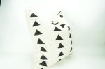 black triangle mudcloth pillow // mudcloth cushion case | Pillows by velvet + linen