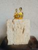 Caress in gold | Sculptures by YENNY COCQ