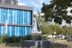 Dropping | Public Sculptures by Wenqin CHEN | ProMinent Deutschland GmbH in Heidelberg. Item made of steel works with minimalism & contemporary style