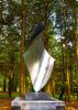 On Point Hug | Sculptures by Joe Gitterman Sculpture | Wild Horse Creek Apartments in Chesterfield. Item composed of steel