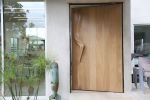 Pivot Entrance Door | Furniture by Amorph. Item composed of oak wood