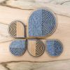 Wood and gray felt coasters "Disco". Set of 4 | Tableware by DecoMundo Home. Item composed of wood and synthetic in minimalism or country & farmhouse style