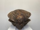 Shell with Pearl | Public Sculptures by Pedro Villalta. Item made of metal